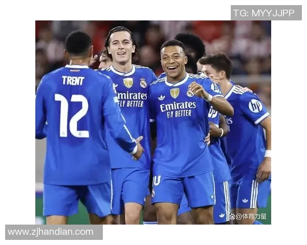 国米在足总杯中以4-0战胜拜仁绝杀瞬间点燃全场激情