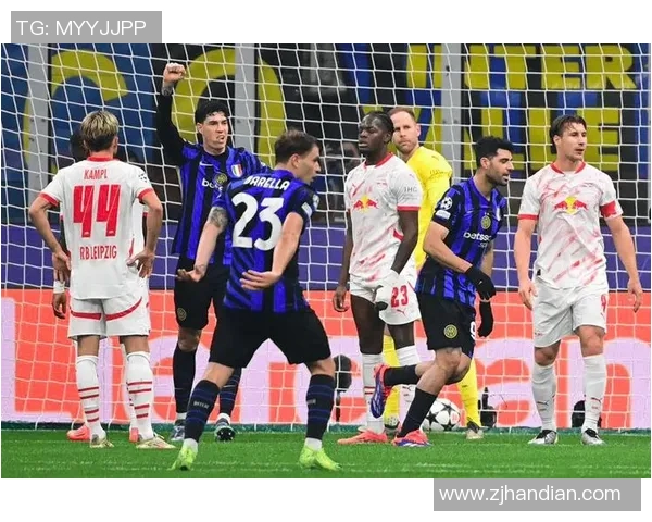 世界杯精彩对决AC米兰大胜国米乌龙球引发争议与热议 世界杯精彩对决AC米兰大胜国米乌龙球引发争议与热议