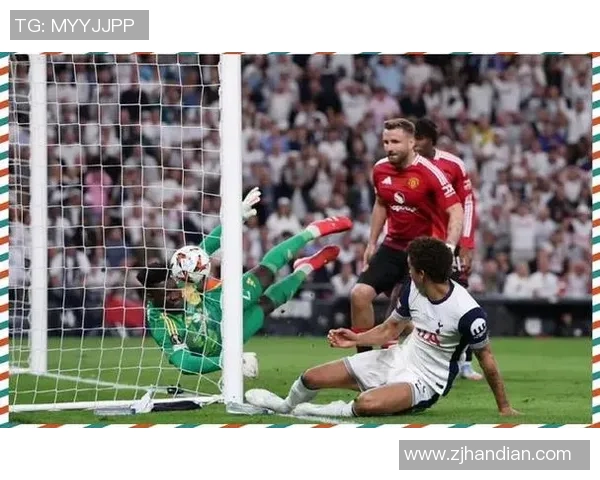 欧联杯精彩对决曼联逆转热刺全场沸腾战术解析与精彩瞬间回顾